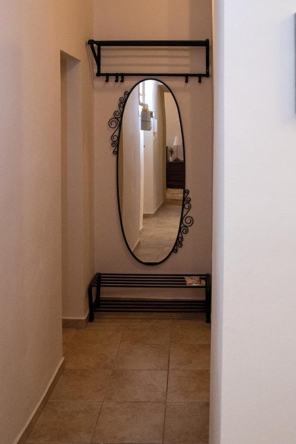 Theatroom Apartman Eger Exterior foto
